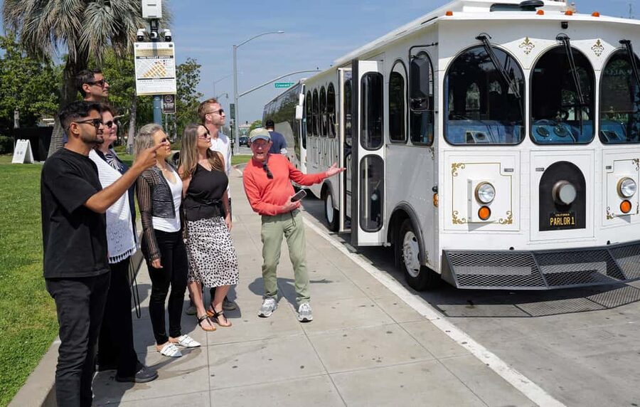 Los Angeles: #1 Trolley Bus Hollywood Sightseeing Tour - Hollywood Boulevard brings the famous names