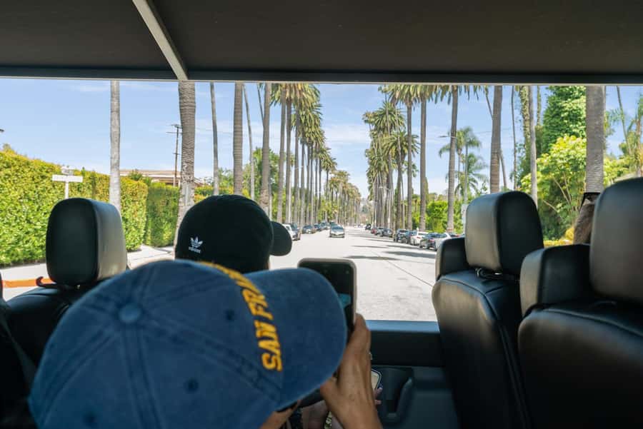 Los Angeles: Celebrity Homes and Hollywood Open-Air Bus Tour - Who should book it?