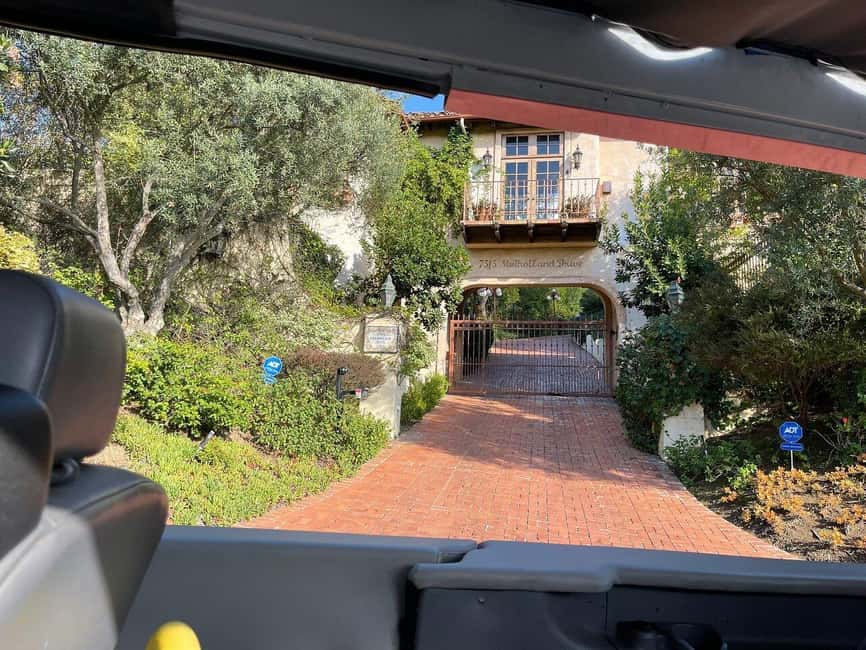 Los Angeles: Celebrity Homes and Movie Scenes Bus Tour - Climbing toward the Hollywood Sign and Mulholland Drive