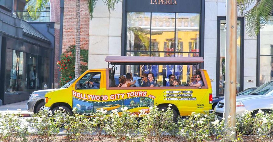 Los Angeles: Hollywood & Celebrity Homes Open-Air Bus Tour - Celebrity homes: fun, but keep the right expectations
