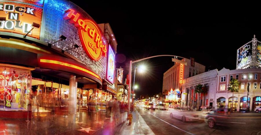 Los Angeles: Meal at the Hard Rock Cafe Hollywood - Arriving on Hollywood Boulevard