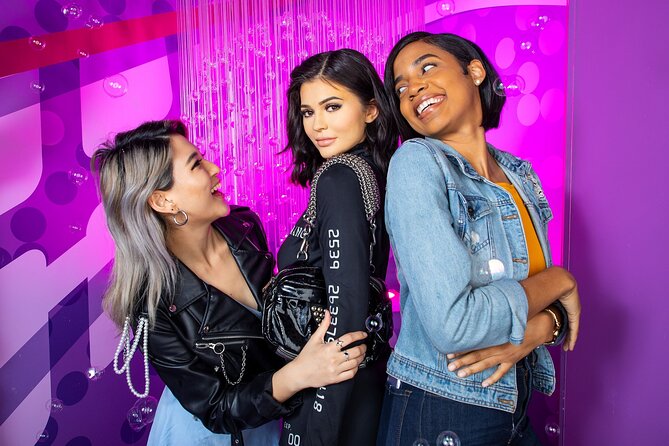 Madame Tussauds Hollywood Admission Ticket - The celebrity photo sets