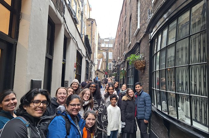 Magical Harry Potter Walking Tour (Private Group) - House of Spells: fifteen minutes for wizard shopping