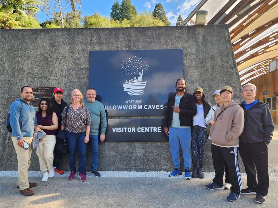 Magical Hobbiton & Waitomo Caves Small Group from Auckland - Key points at a glance