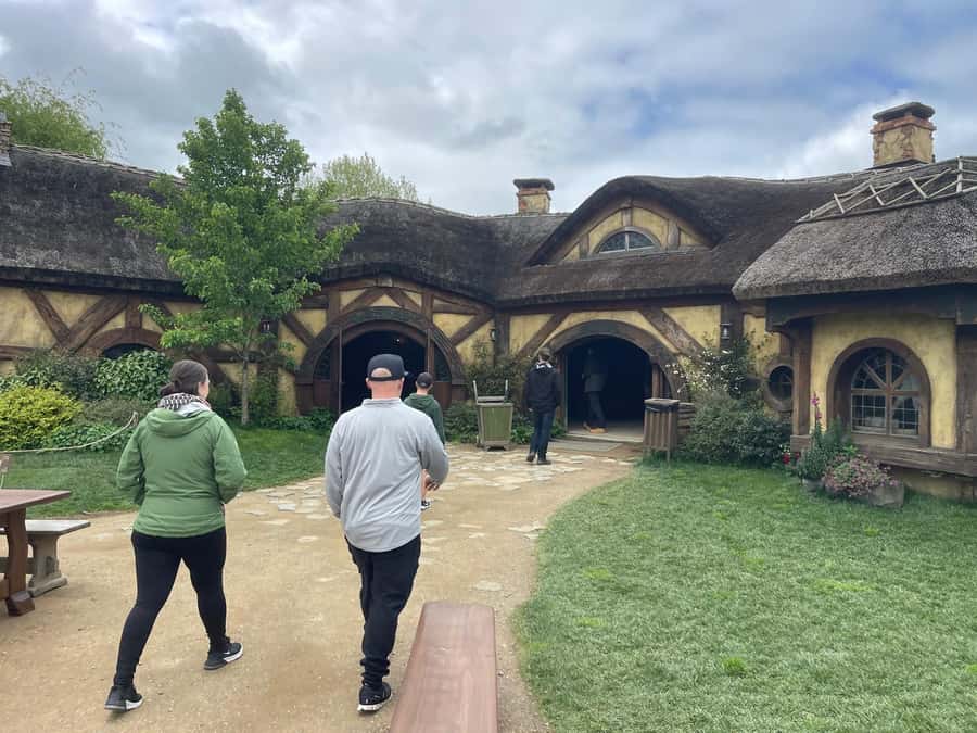 Magical Hobbiton & Waitomo Caves Small Group from Auckland - A drink at the Green Dragon Inn