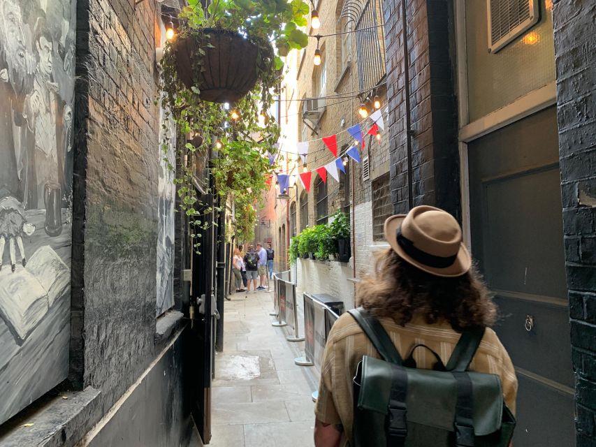 Magical Movies: London Harry Potter Tour - The short Tube ride to the riverside