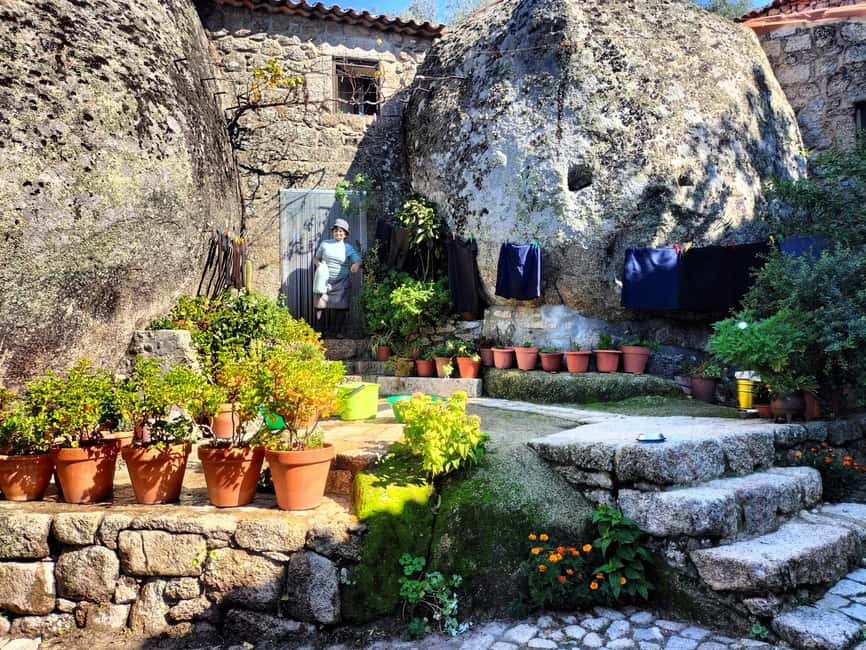 Monsanto (TV Game of Thrones): Private Day Tour from Lisbon - Quick take: what makes this day special