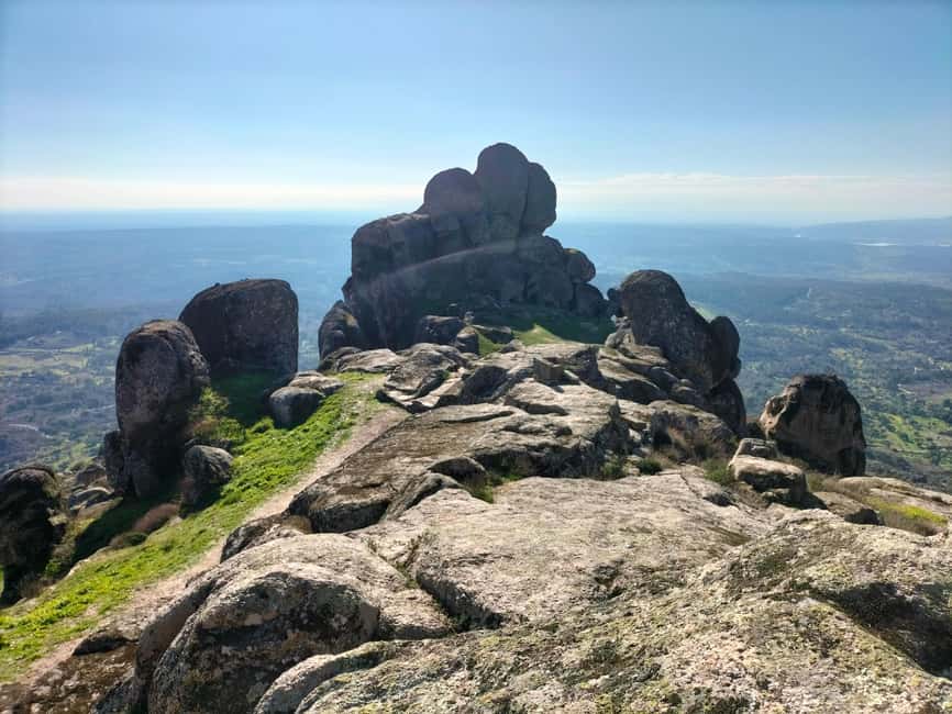 Monsanto (TV Game of Thrones): Private Day Tour from Lisbon - Climbing Monsanto’s 12th-century castle