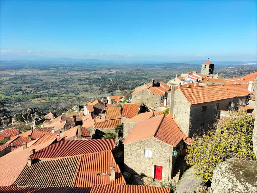 Monsanto (TV Game of Thrones): Private Day Tour from Lisbon - How the Game of Thrones theme works