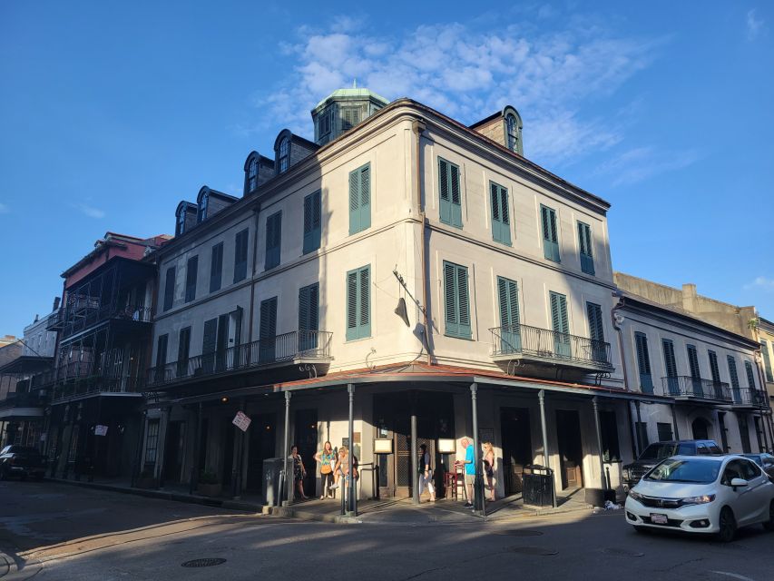 New Orleans: Movie and TV Show Tour - Starting at 400 Royal Street and the old courthouse