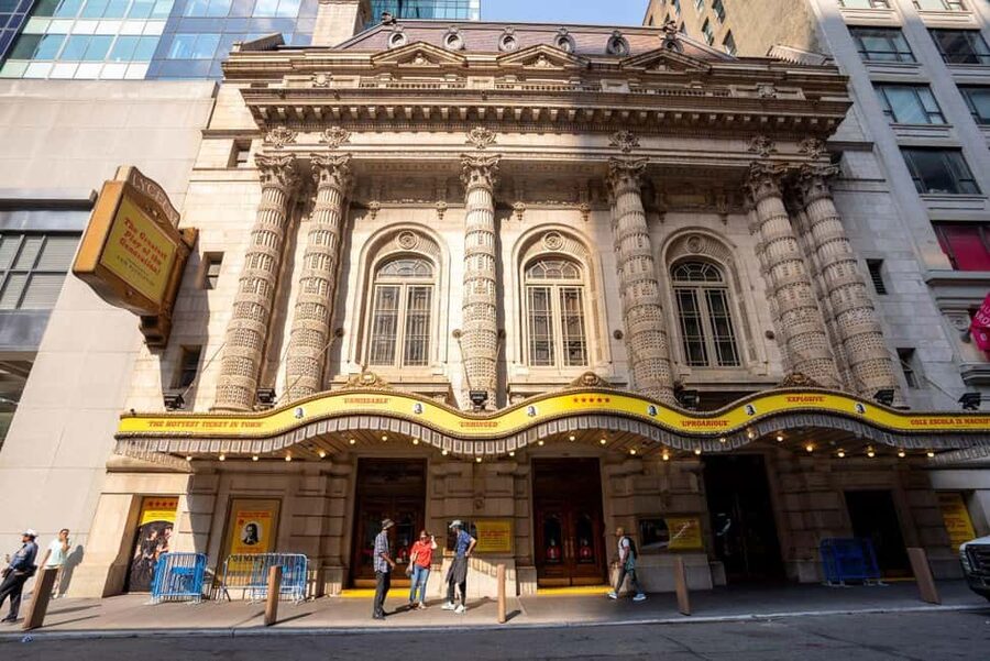 NYC: Broadway Secrets & Behind-the-Scenes Studio Tour - The history is useful, not just decorative