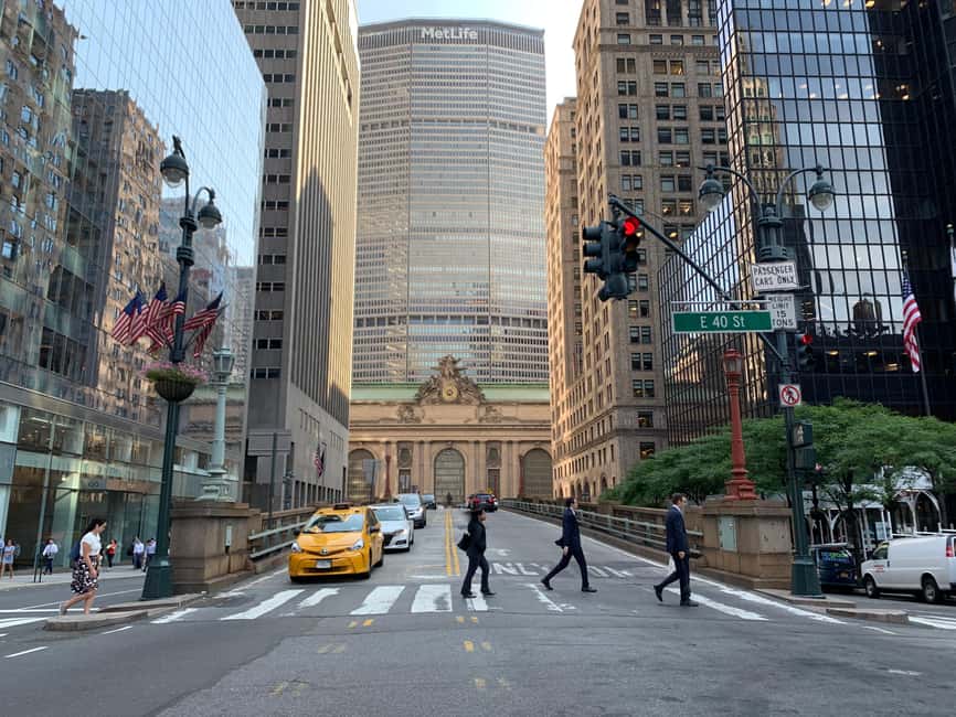 NYC: Bus Tour to Superhero Film Locations - Who should take this tour?