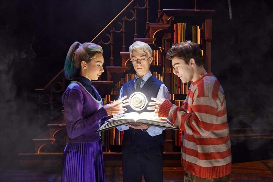 NYC: Harry Potter and the Cursed Child on Broadway - A new Harry Potter story, not a greatest-hits show