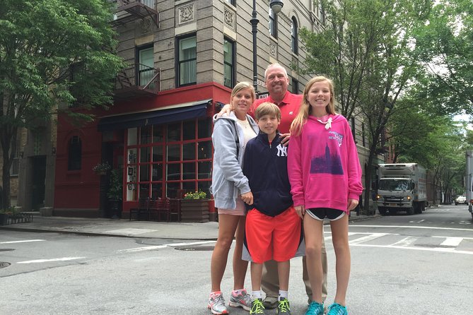 NYC TV & Movie Locations Bus Tour – Friends, Seinfeld & More - What makes this tour worth considering