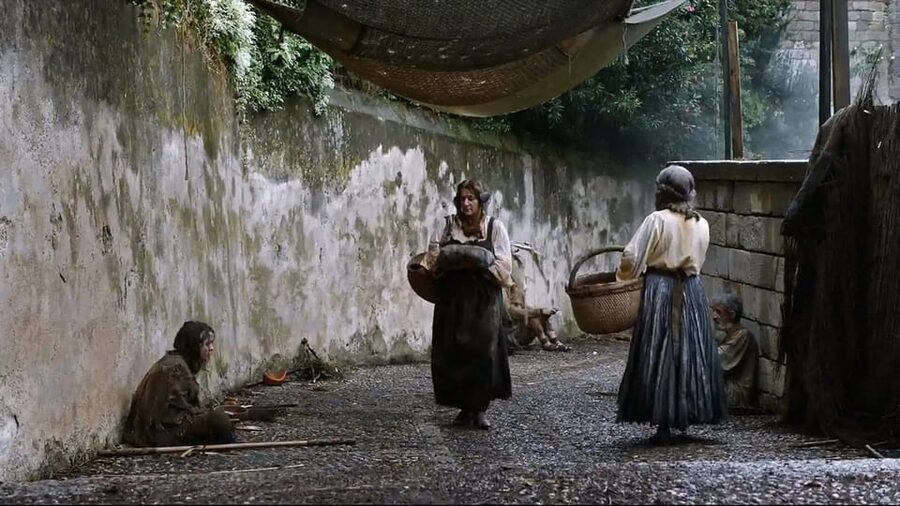 ONLY Game of Thrones Tour - All the spots in one hour - Why Girona works so well as Westeros
