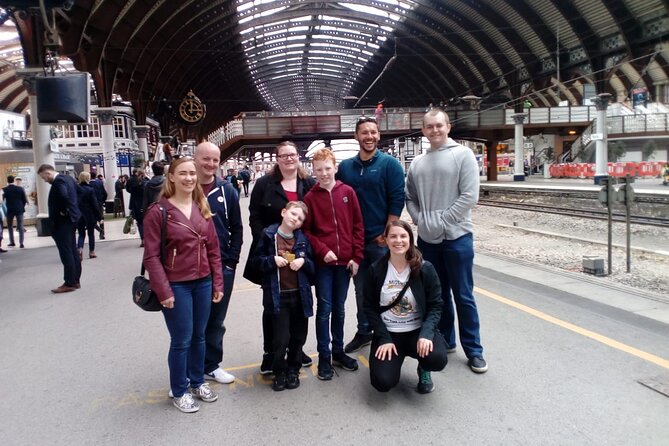 Original Harry Potter Locations Tour : Guided Tour of York - Ellie, Aliyah, Leah, and the Guide’s Role