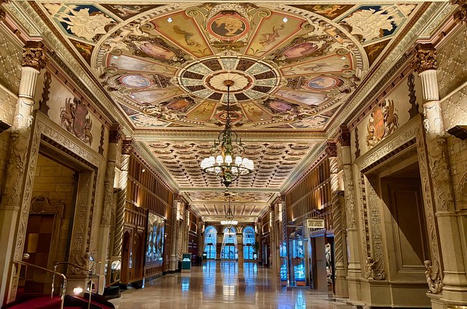 Oscar History and Film Set Studio Tour at the Biltmore Hotel - The Olive Street entrance and its movie identity