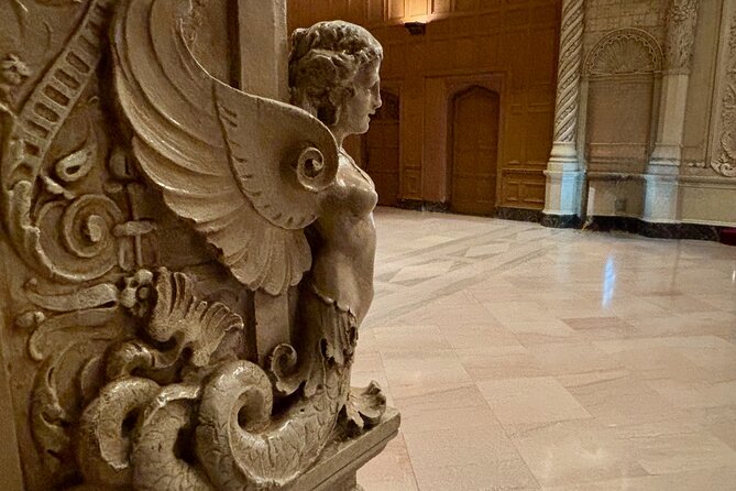 Oscar History and Film Set Studio Tour at the Biltmore Hotel - Walking through the Galleria