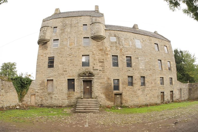 Outlander Blood of my Blood 3 location day tours from Edinburgh - Midhope Castle, the real-world Lallybroch