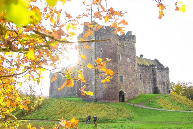Outlander Film Locations Day Trip from Edinburgh - Exploring Castle Leoch at Doune Castle