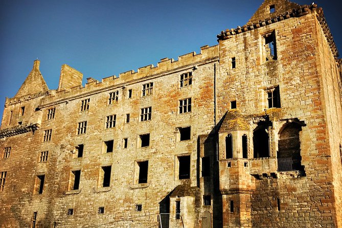 Outlander Odyssey: Outlander Filming Locations Private Day Tour - Guide style and the value of live commentary