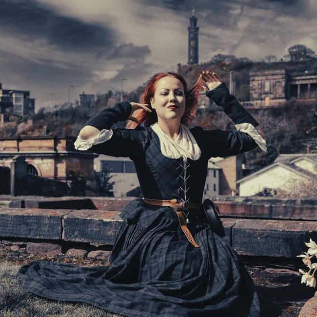 Outlander's Scotland Tour - Rebel Jacobite Tour - Victoria Street and Edinburgh’s storybook curves