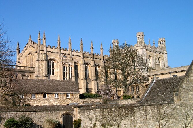 Oxford by Rail Day Tour with Harry Potter Insights Tour - First impressions of Oxford’s historic center