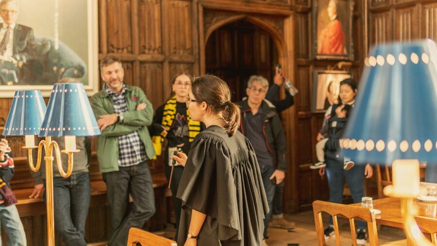Oxford: Harry Potter Walking Tour Including New College - The Hogwarts house quiz adds useful energy