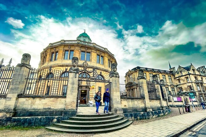 Oxford University and Harry Potter Tour with Live Entertainment - The Bridge of Sighs and a quick photo stop