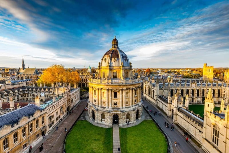 Oxford Walking Tour: Magic, University & Harry Potter Sites - The Bridge of Sighs and Oxford’s famous streets