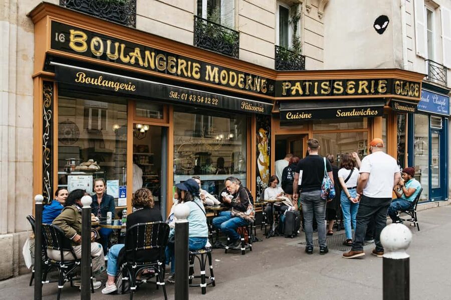 Paris: Emily TV Show Locations Guided Walking Tour - Musée de la Monnaie and the show’s fashion connection