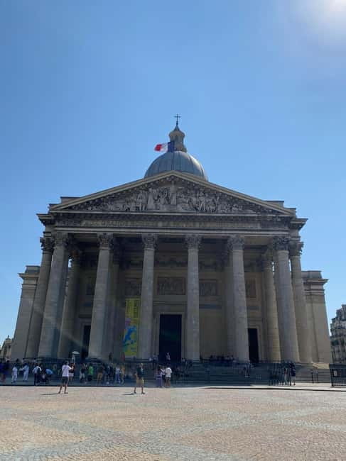 Paris: Explore the City Like Emily Tour - Filming Locations - Savoir agency and the business side of the show