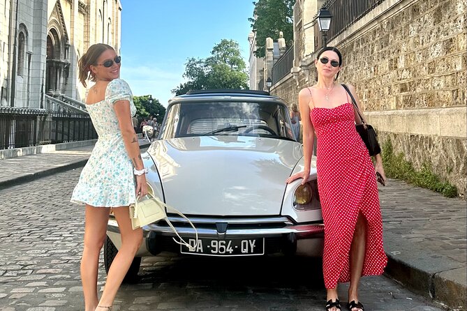 Paris TV Show Tour in a Open Top Vintage French Car Citroen DS - Montmartre, from Sacré-Cœur to the Moulin Rouge