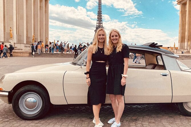 Paris TV Show Tour in a Open Top Vintage French Car Citroen DS - The Louvre and final views along the Seine