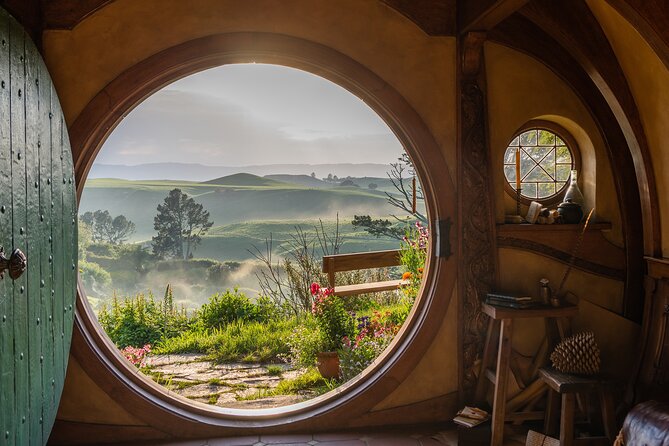 Premium Hobbiton Small Group Day Tour from Auckland - Leaving Auckland at 10:00 am