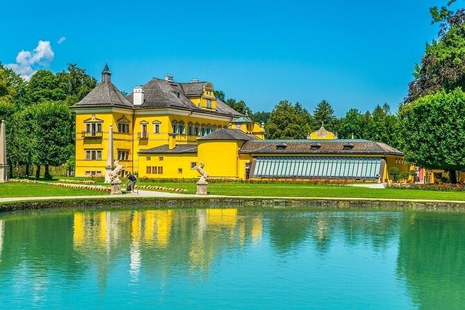 Private day trip from Munich to the movie sets of Sound of Music - Felsenreitschule: music festival history in 30 minutes