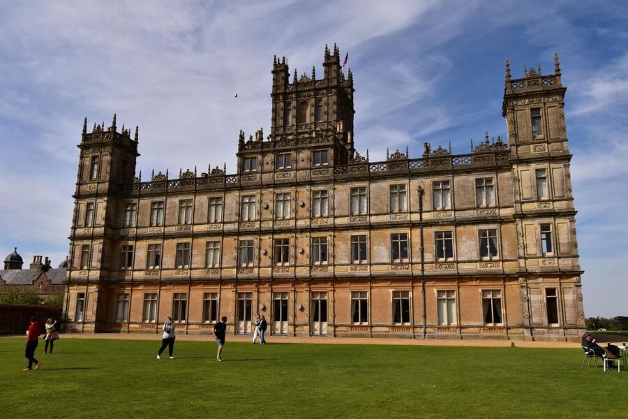 Private Downton Abbey Day Tour, including Pub Lunch - The Trout at Tadpole Bridge for lunch