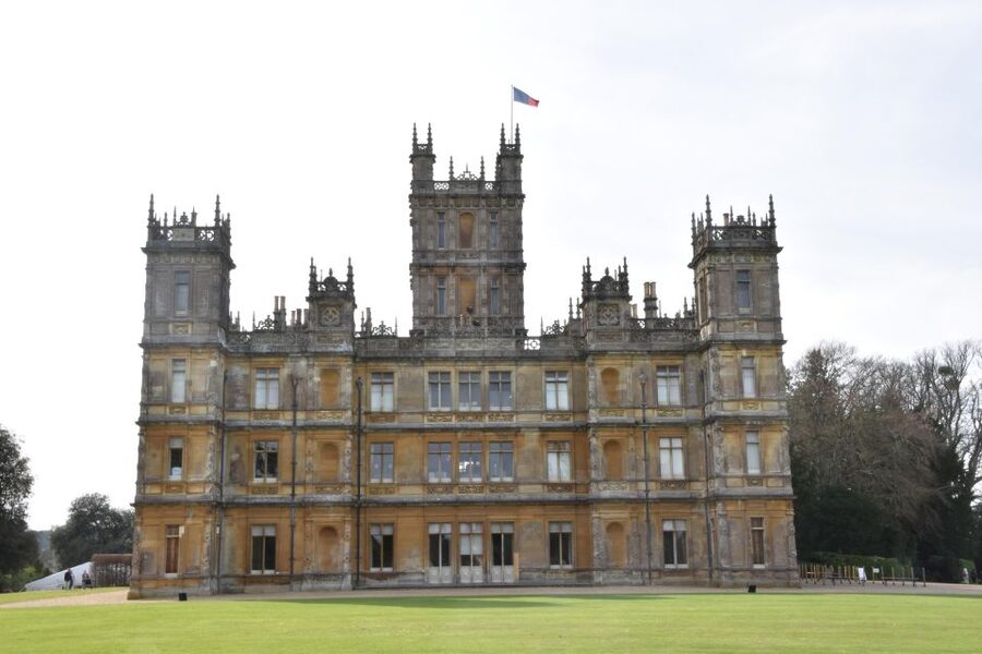 Private Downton Abbey Day Tour, including Pub Lunch - Transport, timing, and the true cost