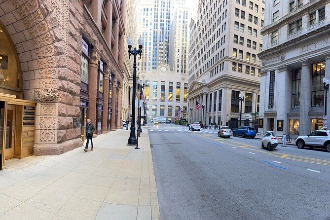 Private Downtown Chicago TV and Movie Sites Guided Walking Tour - The guide can make or break the experience