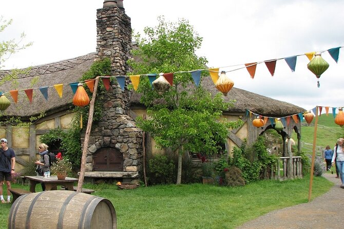 Private Hobbiton & Blue Springs Day Trip from Auckland - Why this private day trip works well from Auckland
