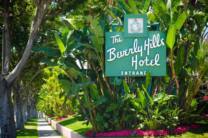 Private Hollywood and Celebrity Homes Bus Tour - Hollywood Boulevard: stars, handprints, and famous facades