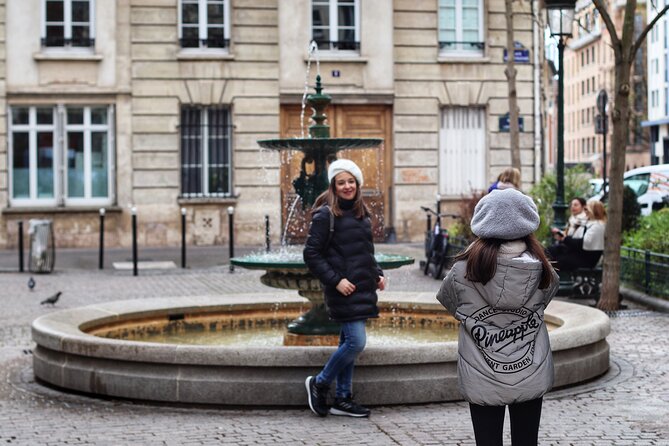 Private Screen to Streets: A TV Show-inspired Paris Walking Tour - Saint-Michel and Mindy’s busking spot