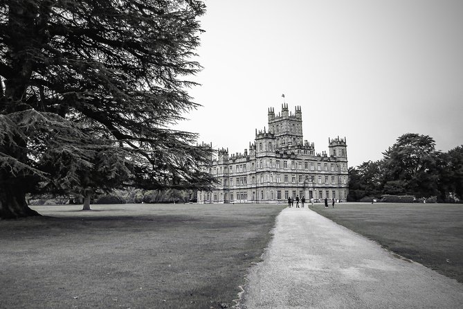 Private Tour to Stonehenge and Highclere Castle (Downton Abbey) - Highclere Castle: the Downton Abbey connection