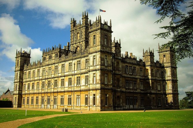 Private Tour to Stonehenge and Highclere Castle (Downton Abbey) - The Egypt exhibition and Carnarvon connection