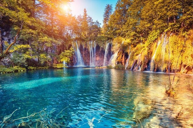Private Transfers to Krka Waterfalls & Game of Thrones Castle - The basic idea: a private car, not a classic tour