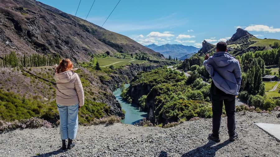 Queenstown: Lord of the Rings Locations Half-Day Tour - Queenstown Hill finishes with wide views