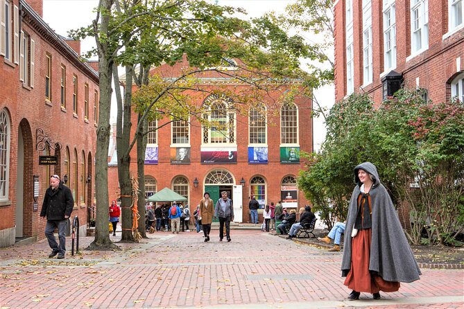 Salem "Hocus Pocus" Movie Locations Tour (31st Anniversary) - Old Town Hall: the first major movie stop