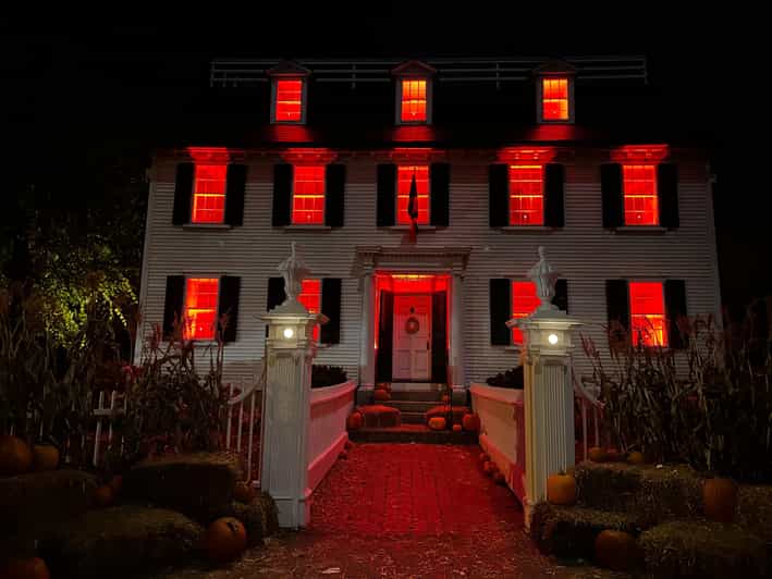 Salem, MA: Hocus Pocus Movie Guided Walking Tour - Key points to know before you book