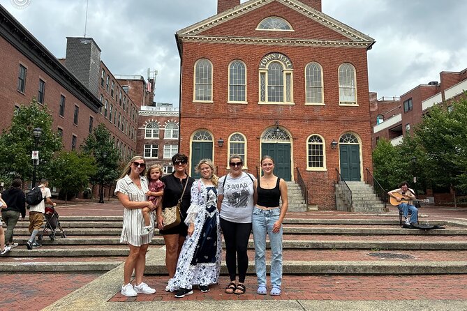 Salem Movie Magic Tour: Hocus Pocus and Bewitched locations - Meeting at 221 Washington Street