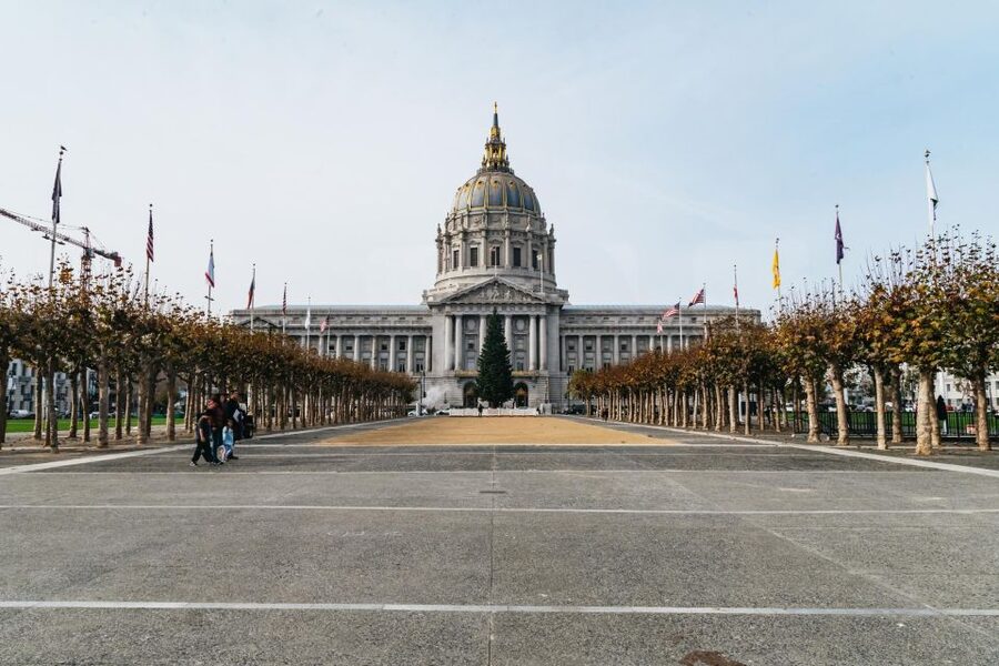 San Francisco: Movie Filming Locations Bus Tour - Who should book this experience?